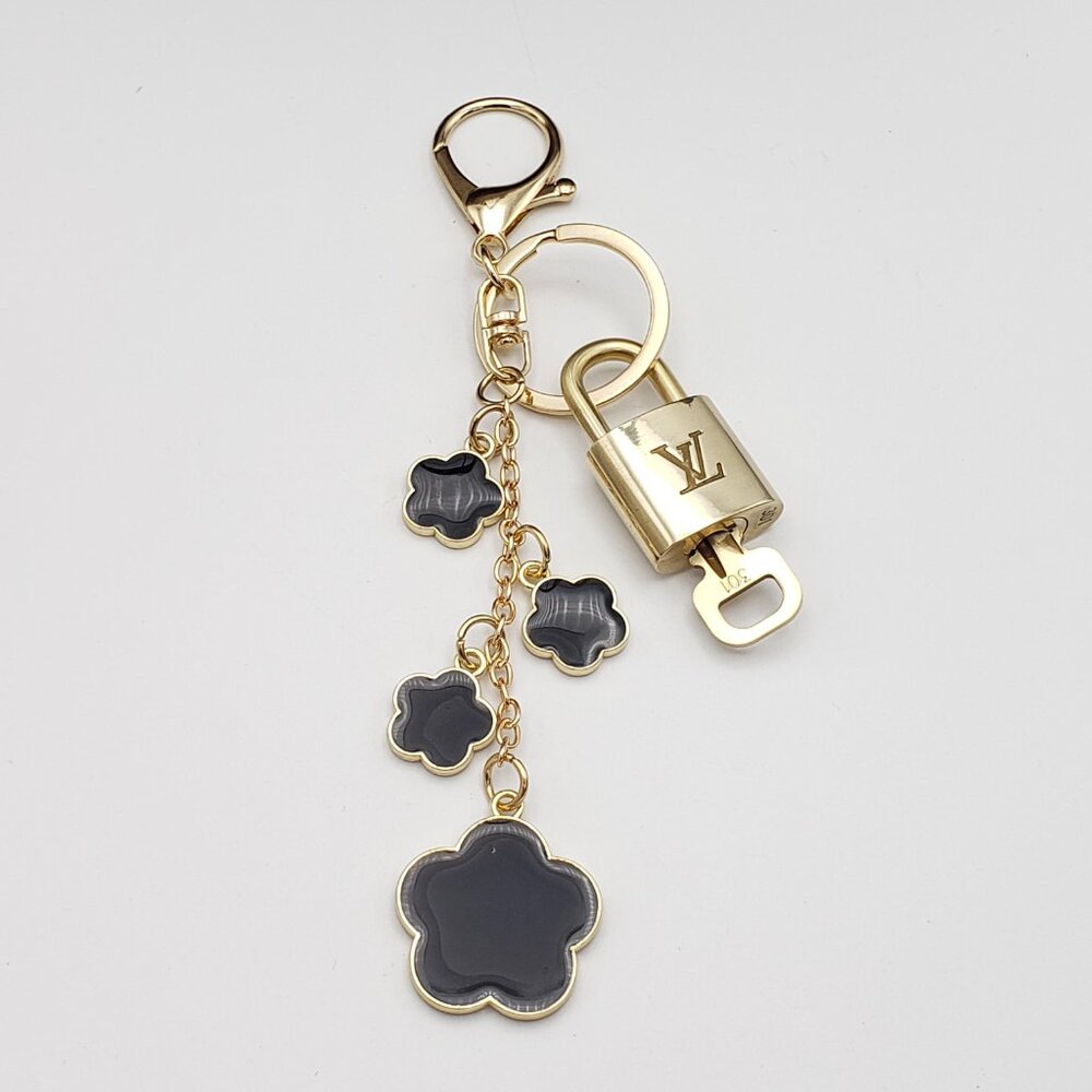 Louis Vuitton Gold Padlock Key 🔒 Authentic LV Charm + Unbranded Flower Keychain - Picture 7 of 10